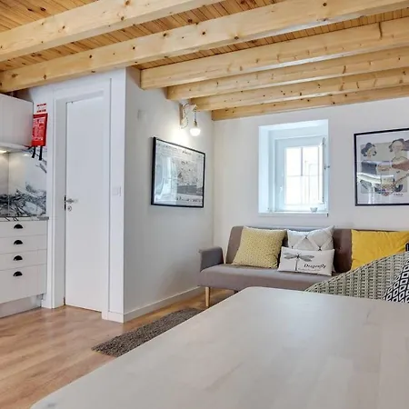 Classic Homes: Bright & In Belem Casa de Férias
