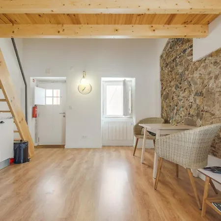 Classic Homes: Bright & In Belem Casa de Férias