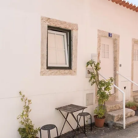 Classic Homes: Bright & In Belem