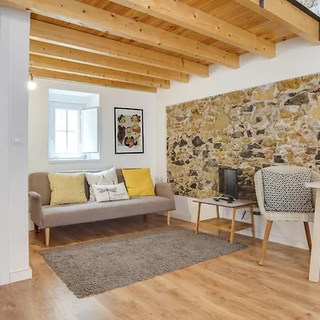 Classic Homes: Bright & In Belem *